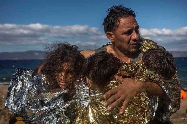 Nέα ναυάγια στο Αιγαίο, 17 πρόσφυγες νεκροί, έρευνες για αγνοούμενους -  Radiolasithi.gr